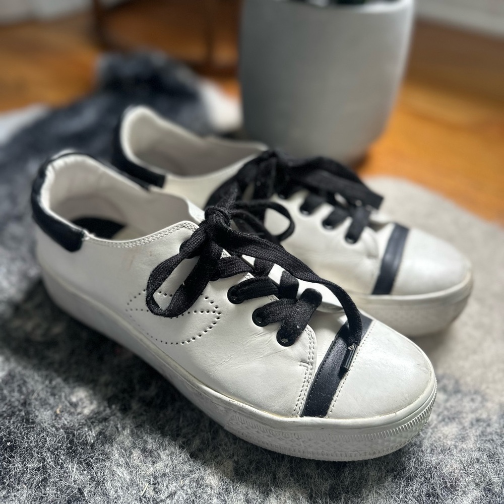 Alice + Olivia Pax Platform Sneakers